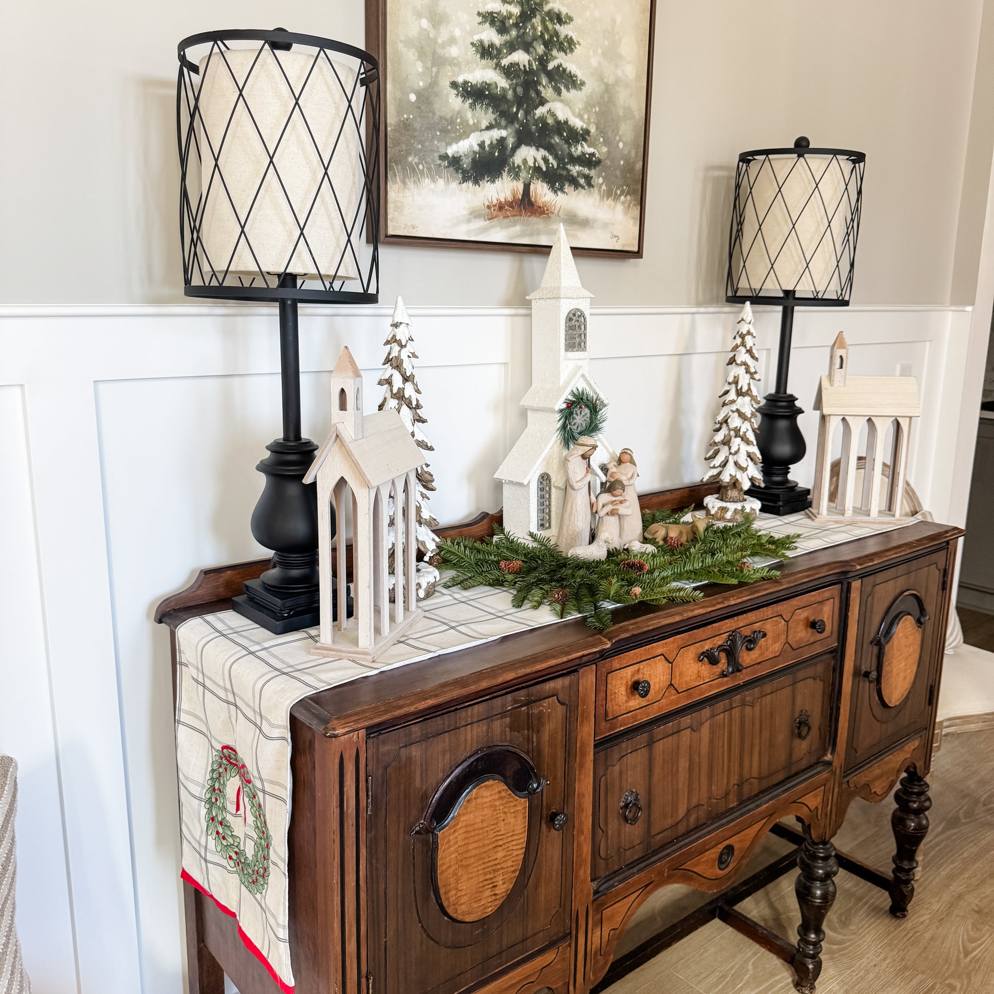 Wilshire Christmas Table Runner